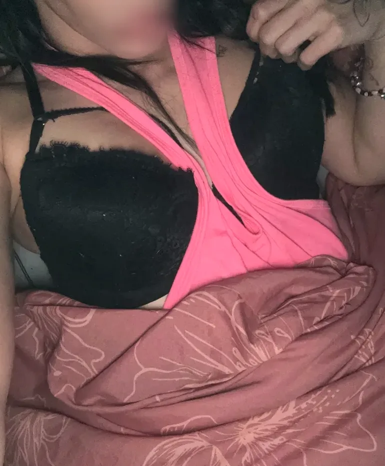 Noor, 31